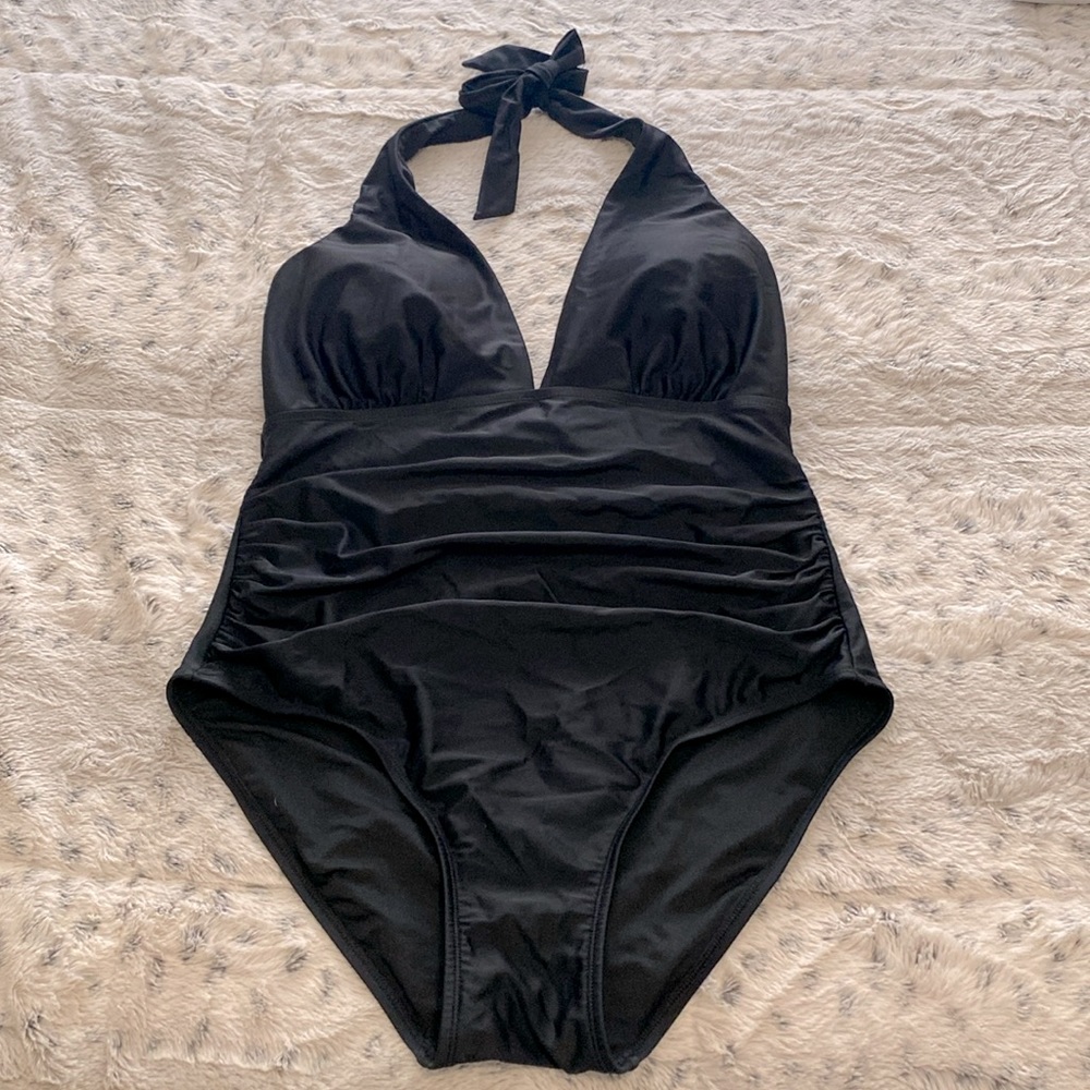DKNY HALTER ONE-PIECE SWIMSUIT